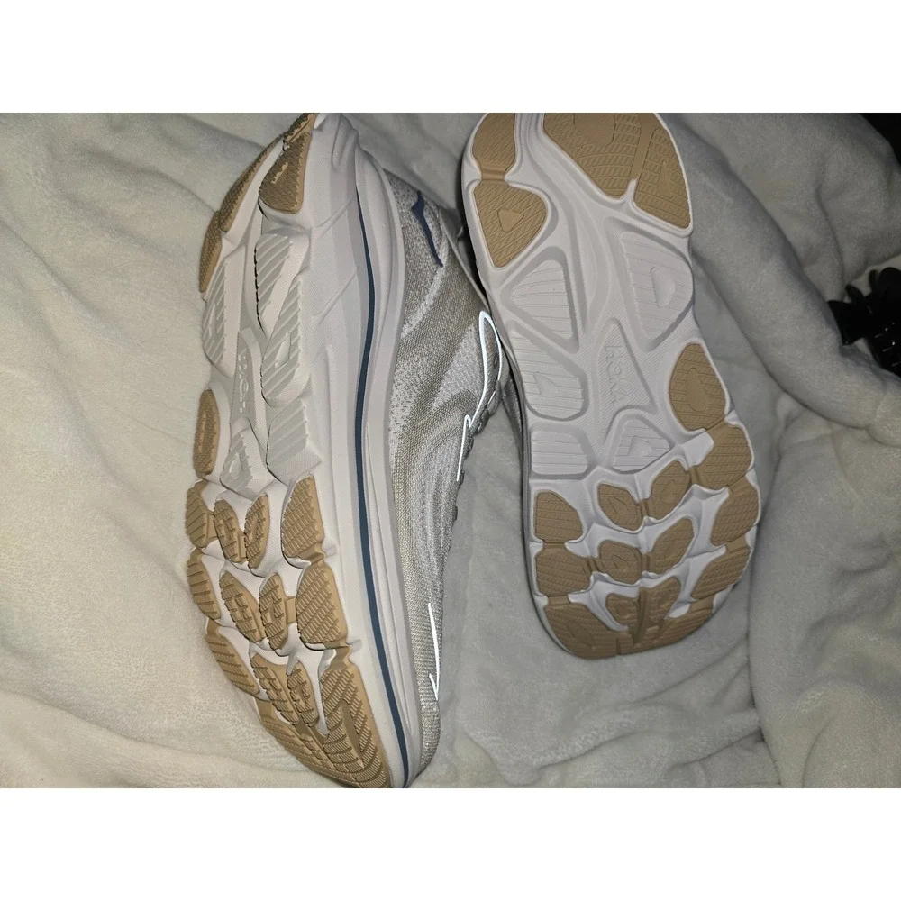 HOKA Men's Clifton 10 Sneakers mens size 9 new with box